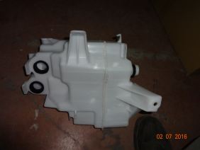 RAV4 Cam Su Bidonu 2007 - 2010